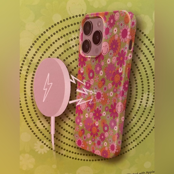 NWT! Poppy phone case protector for iPhone 13/12 Pro Max. Colorful, fun design. - Picture 8 of 14